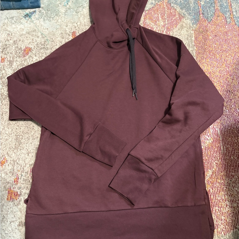 Nike women’s fitness Burgundy Hoodie